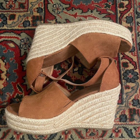 Universal Thread Platform Espadrille Sandals - Picture 6 of 7
